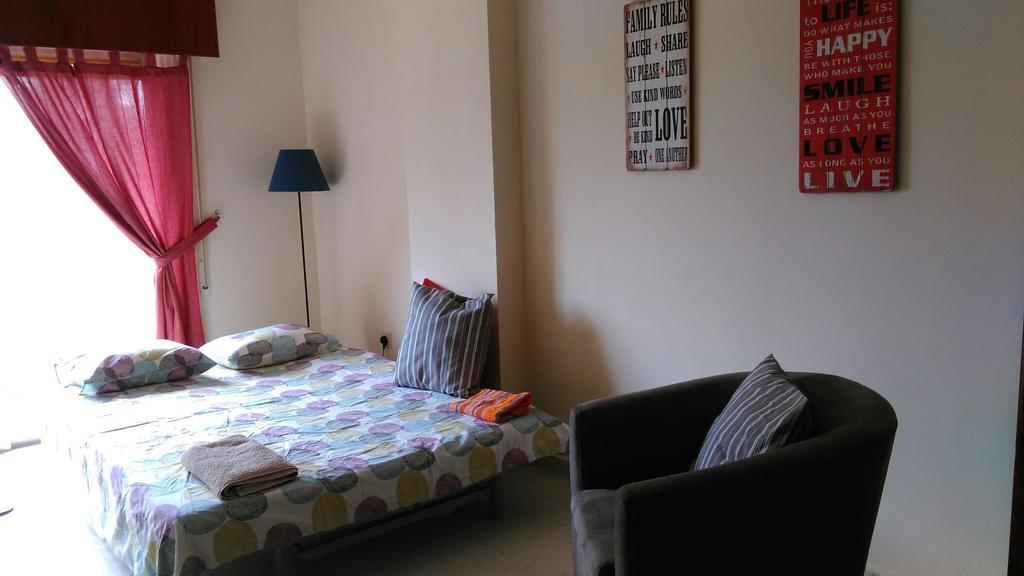 Modern City Center Apt Larnaca Luaran gambar
