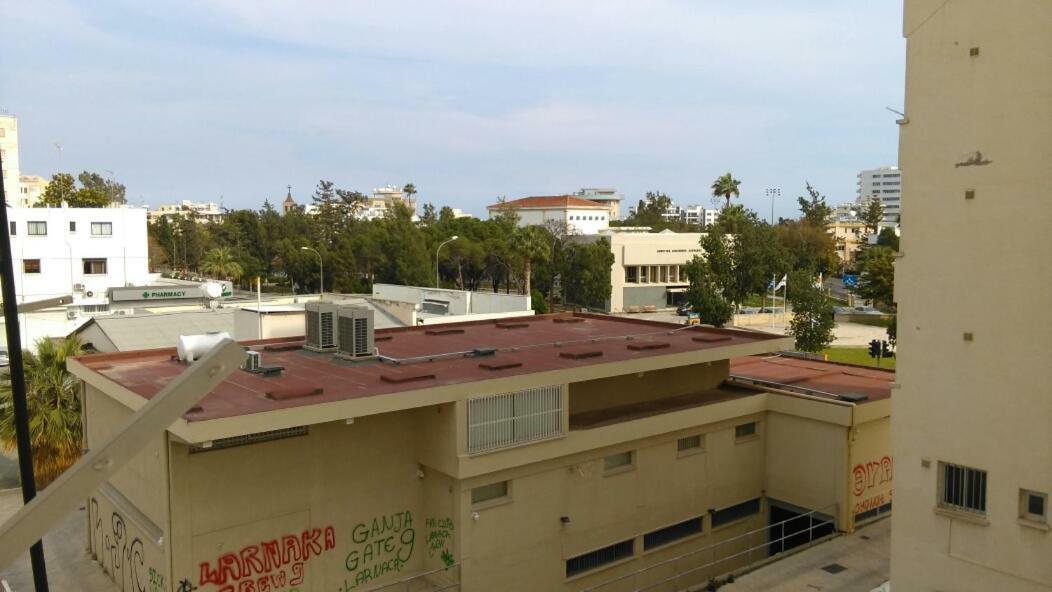 Modern City Center Apt Larnaca Luaran gambar